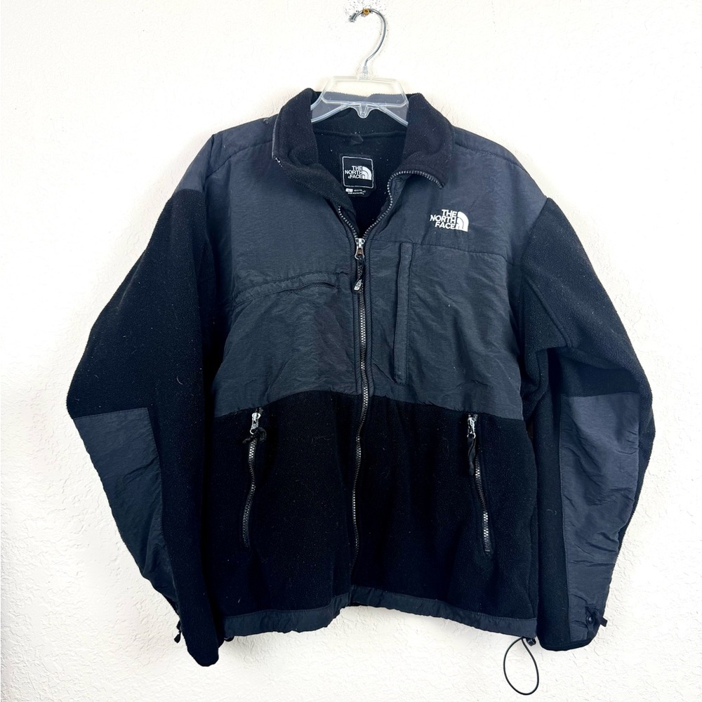 The North Face Men’s Black Performance Jacket Large
